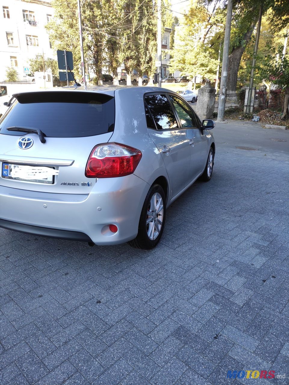 2011' Toyota Auris photo #3