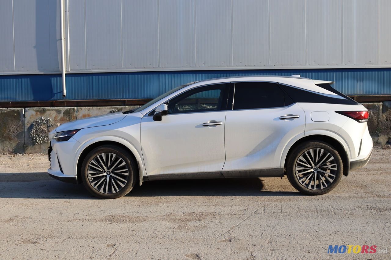 2023' Lexus Rx Series photo #3