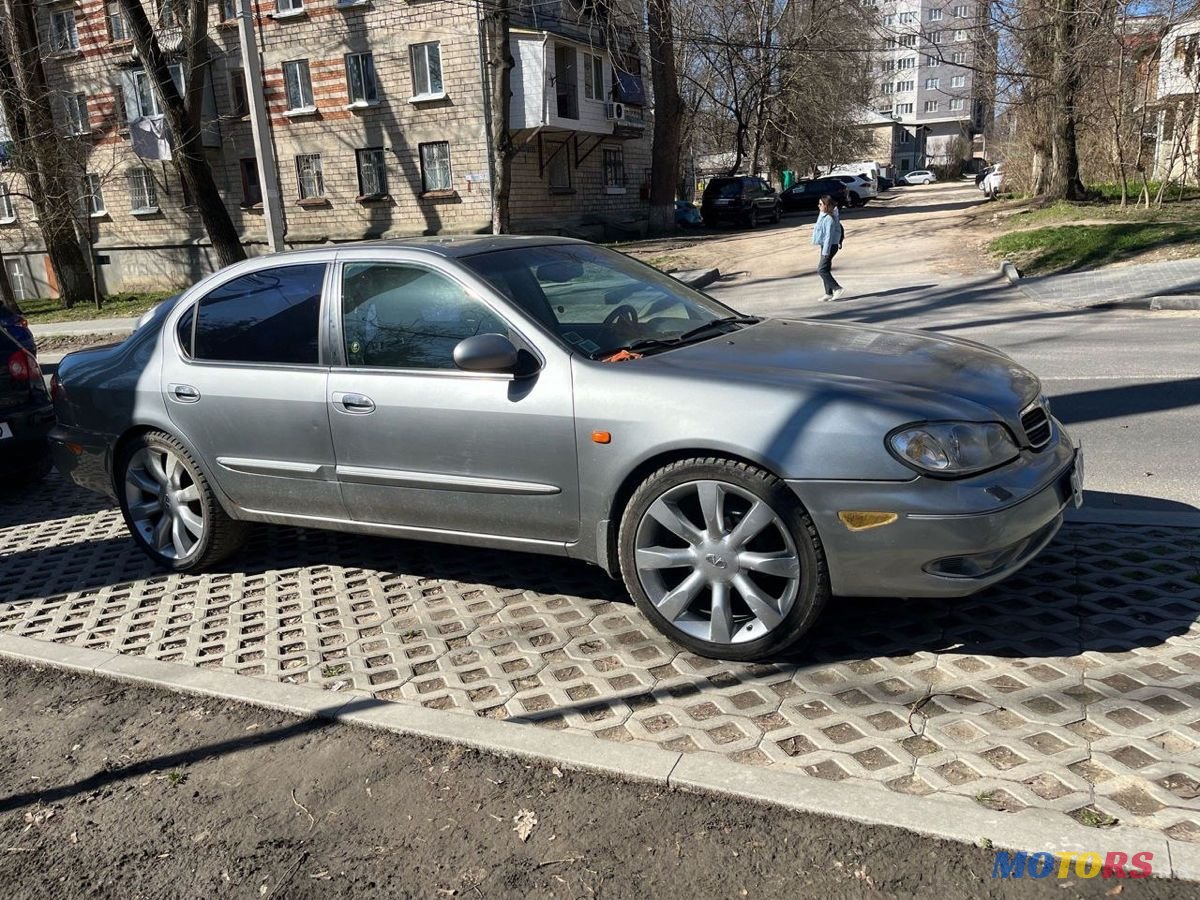 2002' Nissan Maxima photo #5