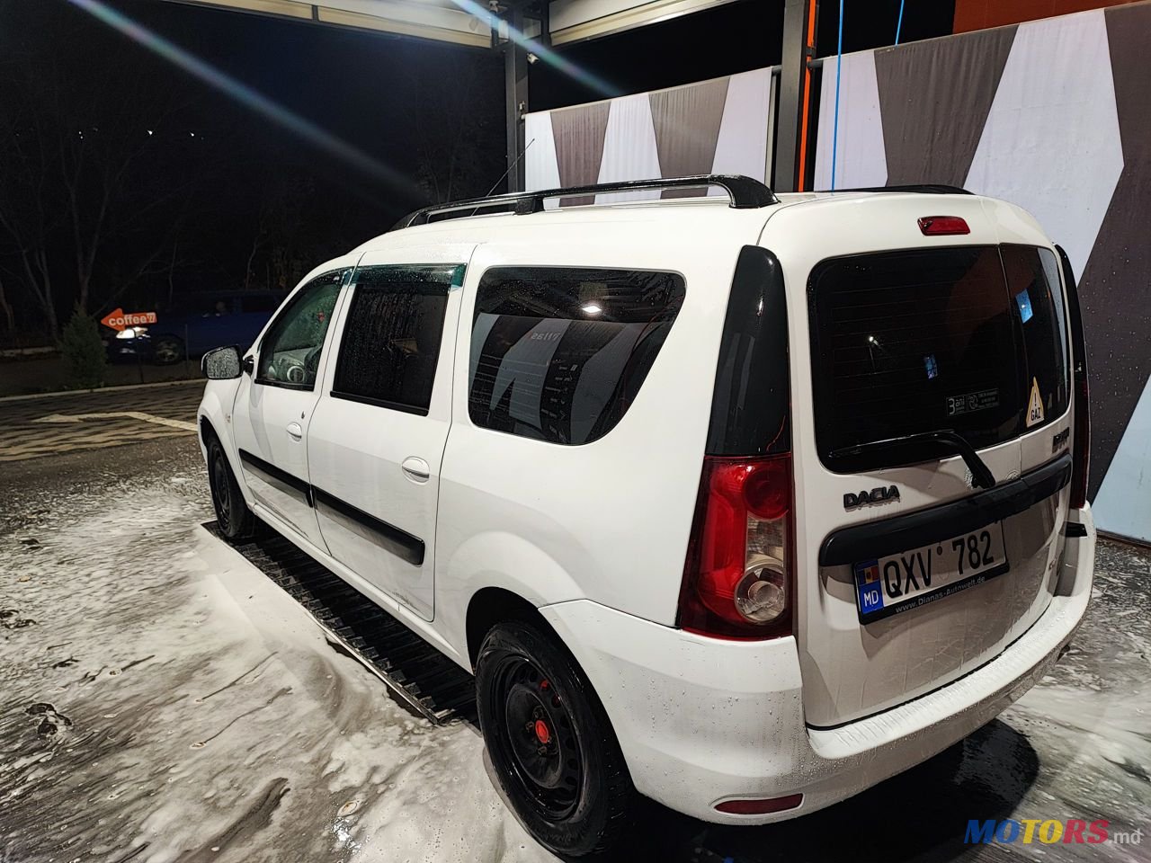 2011' Dacia Logan Mcv photo #3