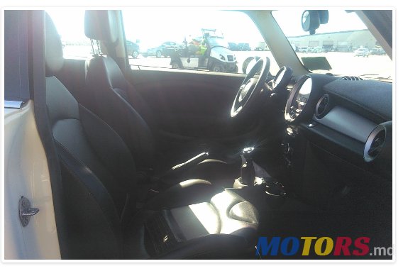 2013' MINI Cooper photo #6