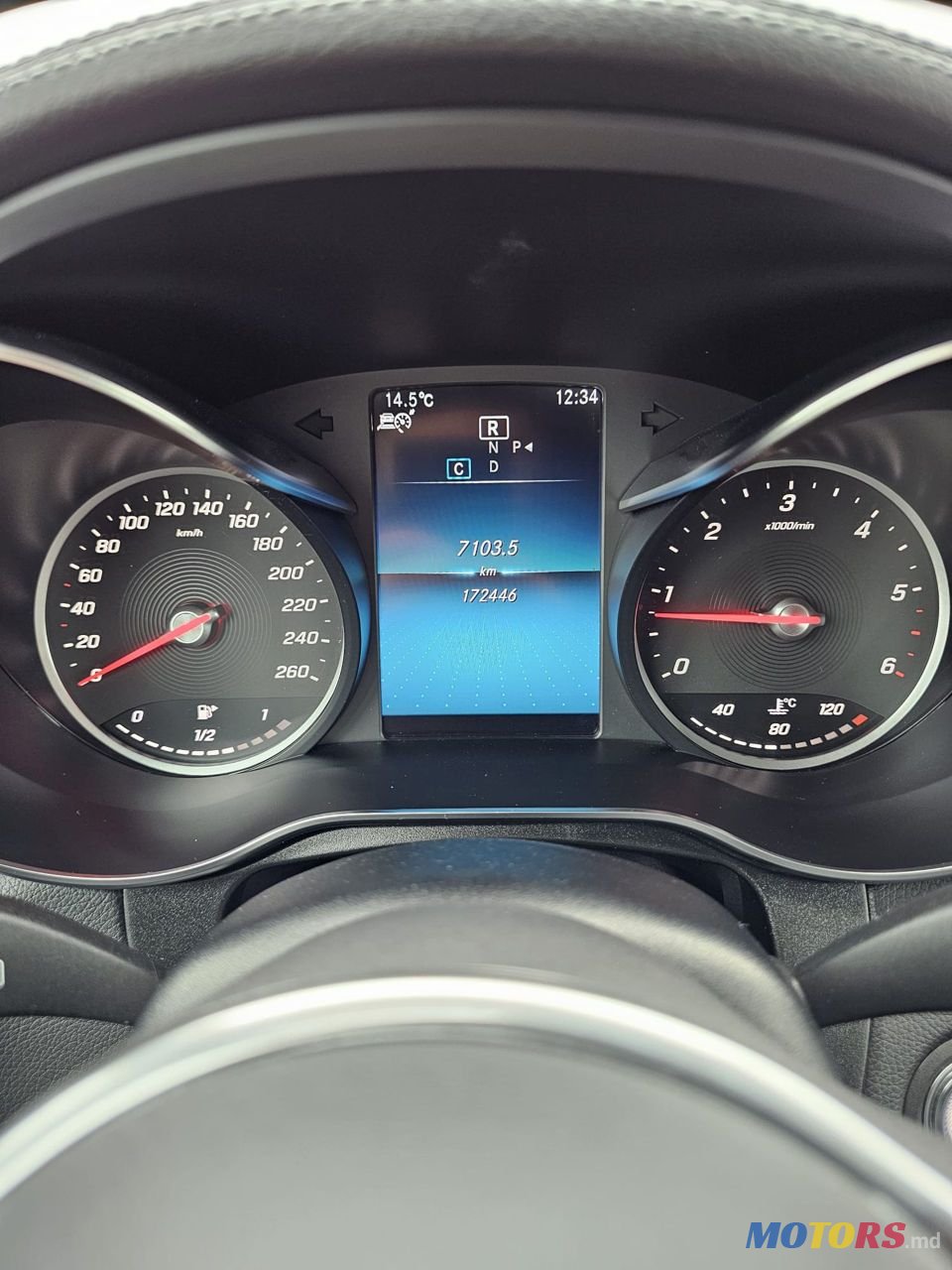 2020' Mercedes-Benz GLC photo #6