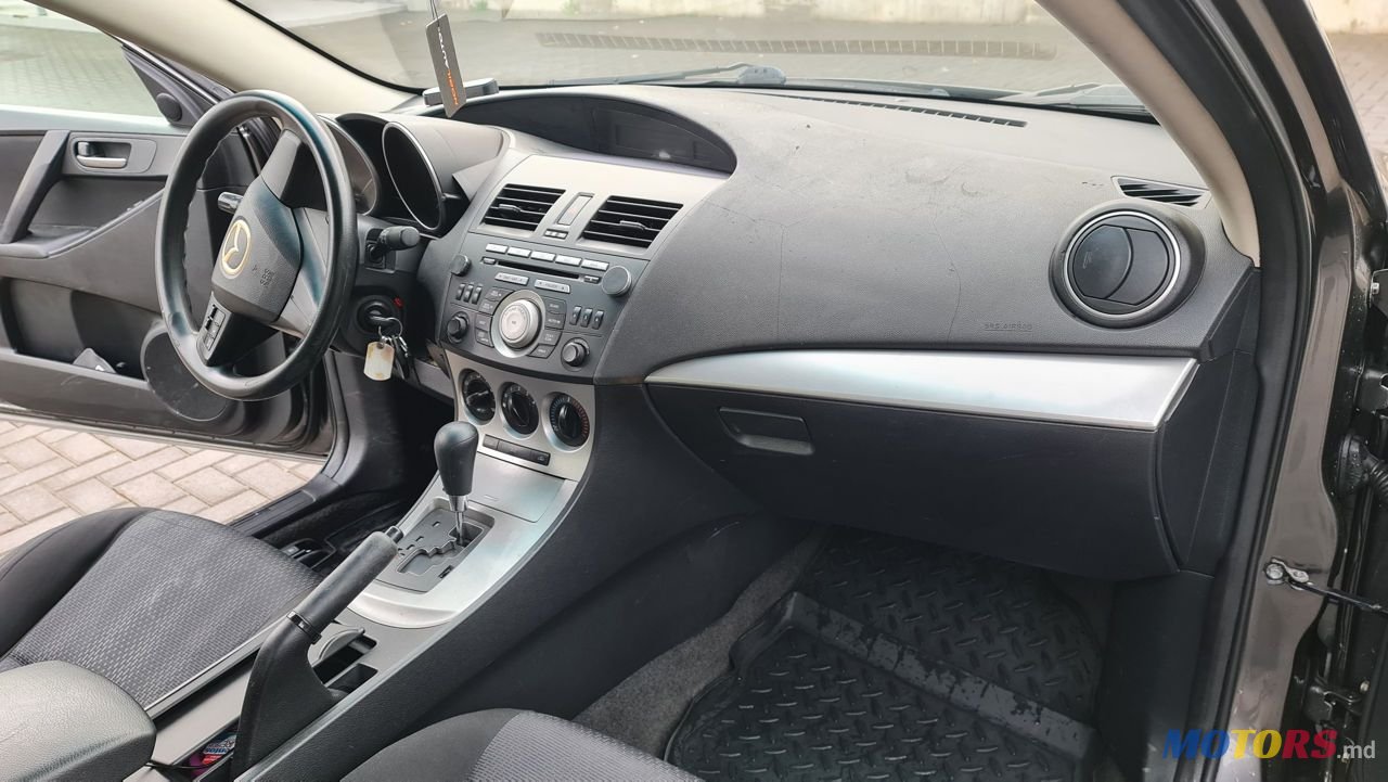 2010' Mazda 3 photo #6