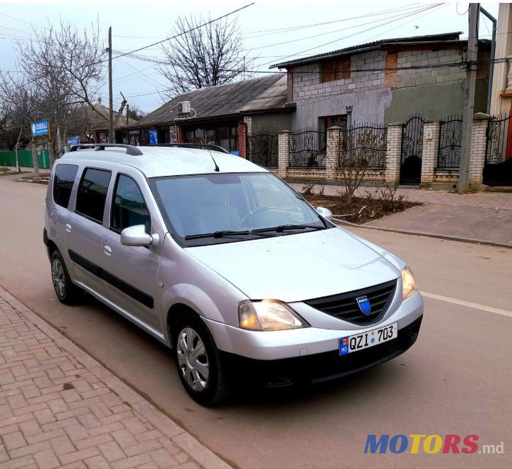 2008' Dacia Logan photo #5