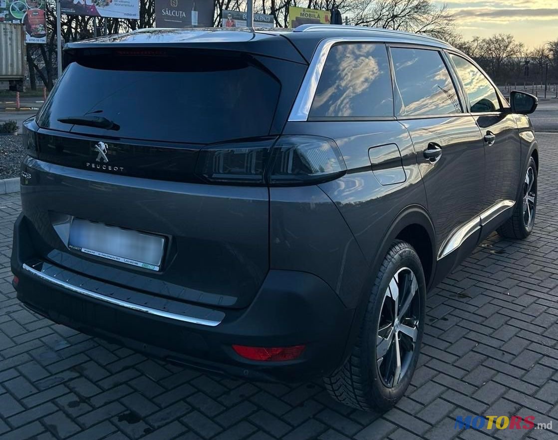 2024' Peugeot 5008 photo #6
