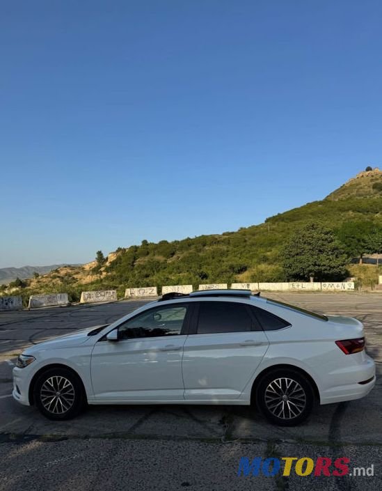 2019' Volkswagen Jetta photo #3