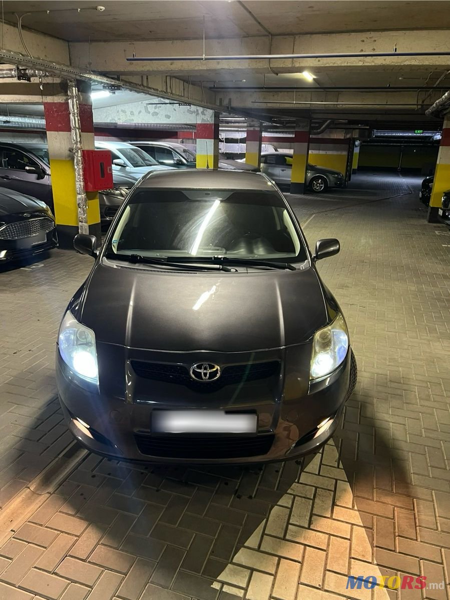 2008' Toyota Auris photo #4