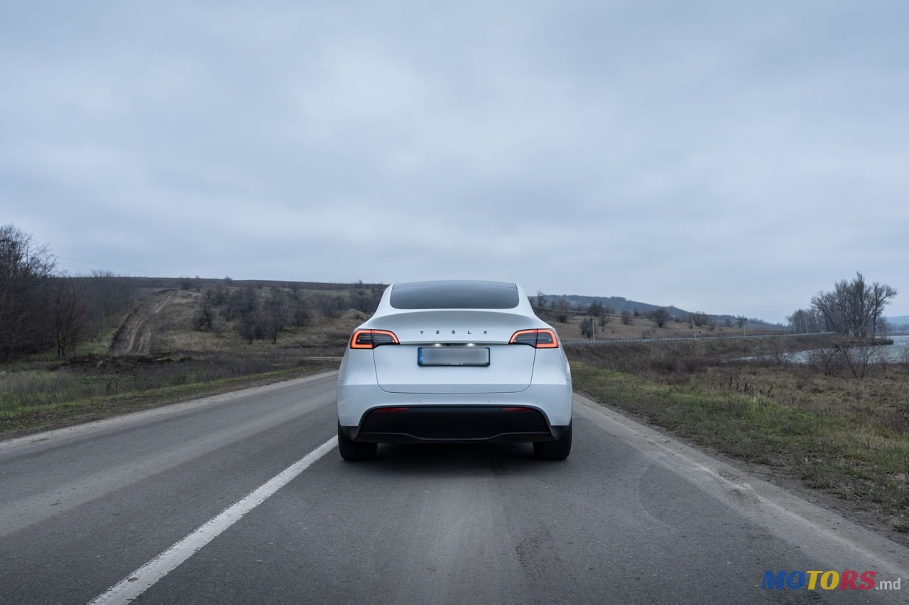 2022' Tesla Model Y photo #3