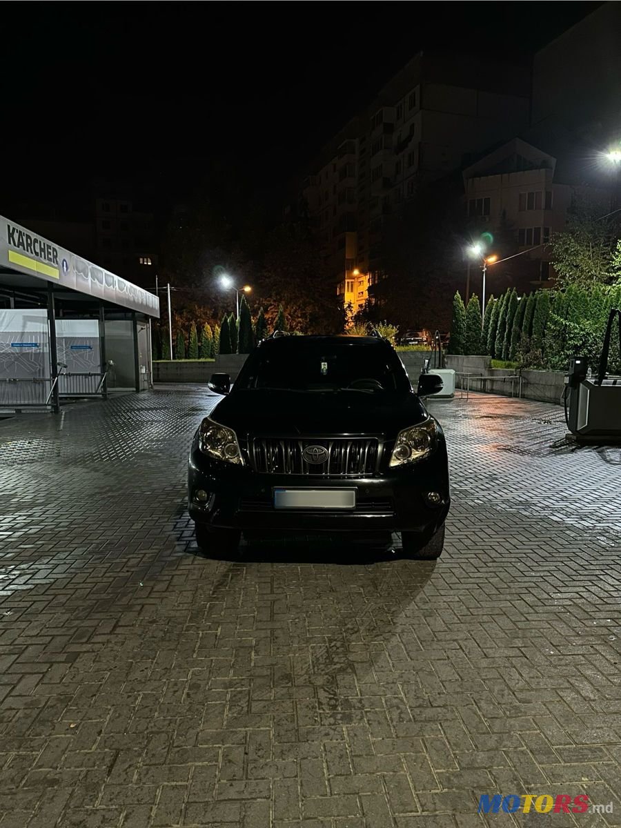 2011' Toyota Land Cruiser Prado photo #4