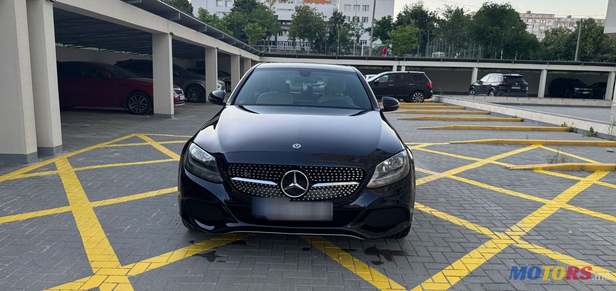 2018' Mercedes-Benz C-Class photo #2