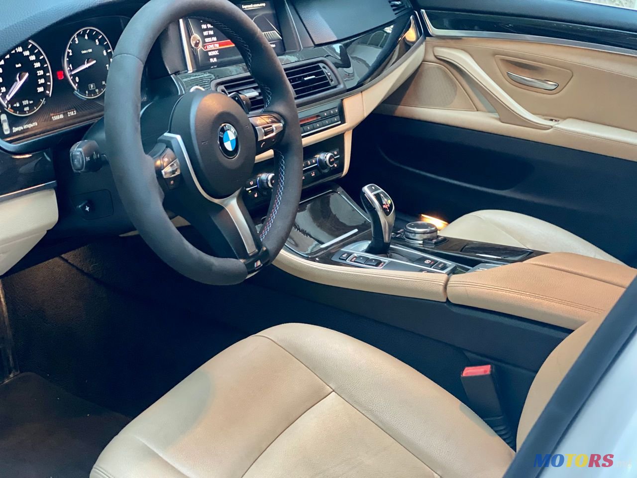2016' BMW 5 Series photo #6