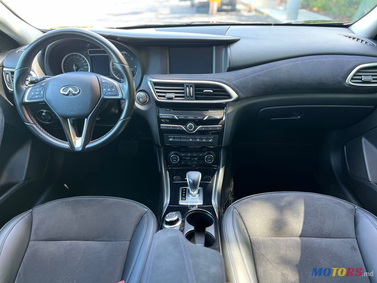 2016' Infiniti Q Series photo #5