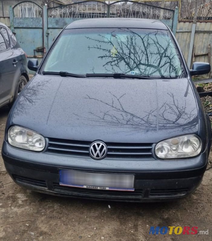 2002' Volkswagen Golf photo #1