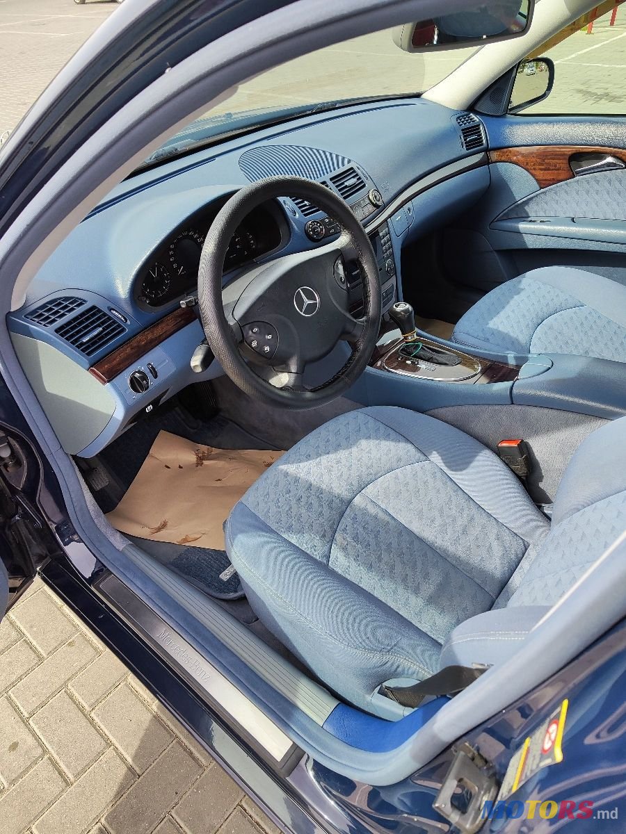 2005' Mercedes-Benz E-Class photo #3
