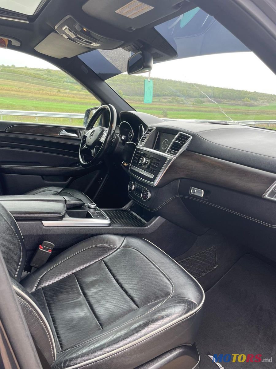 2013' Mercedes-Benz M-Class photo #6