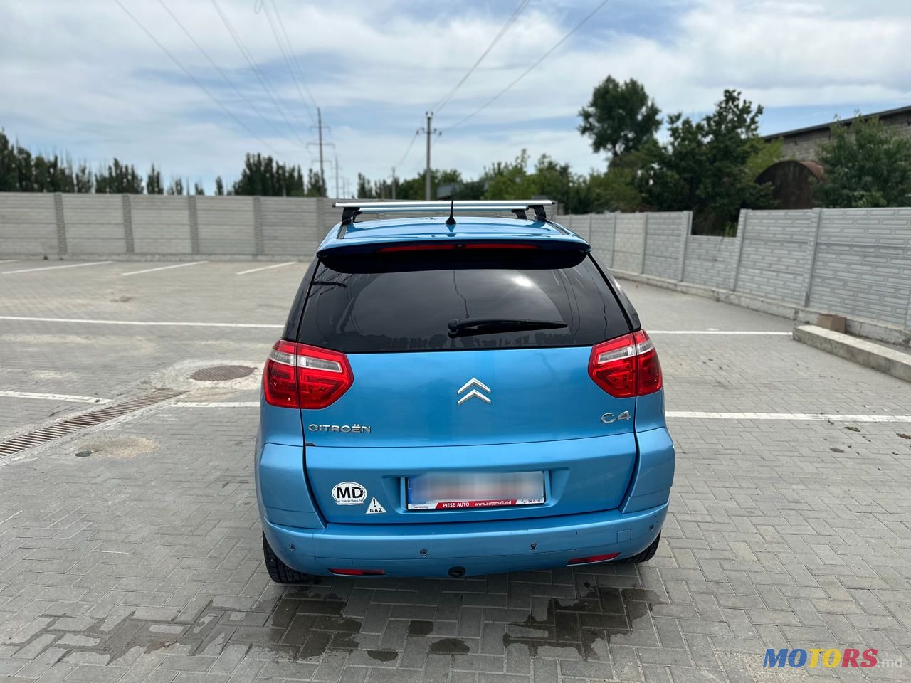 2009' Citroen C4 Picasso photo #2