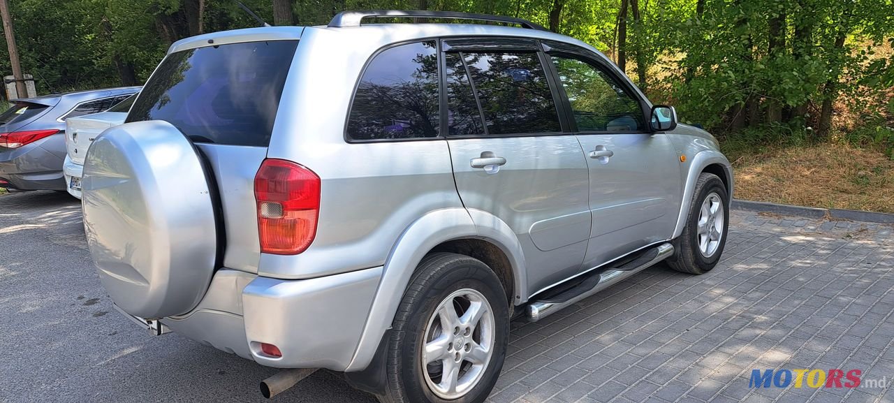 2002' Toyota RAV4 photo #4