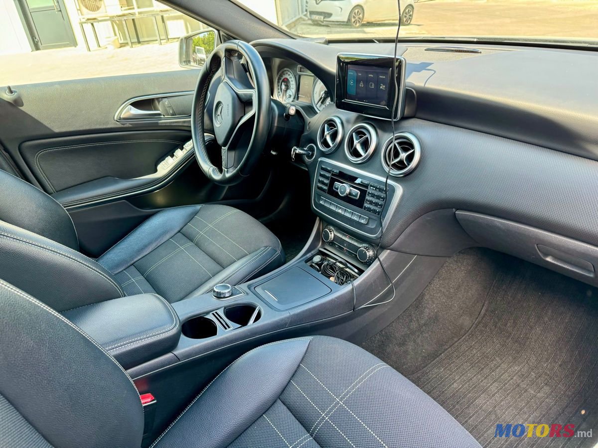 2014' Mercedes-Benz A-Class photo #5