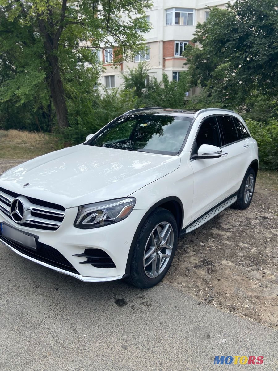 2018' Mercedes-Benz GLC photo #3