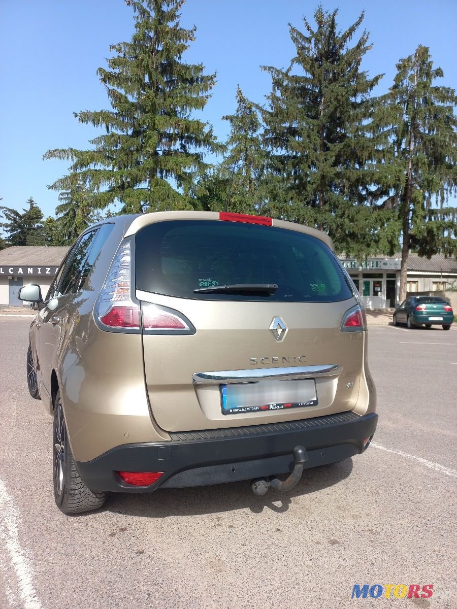 2014' Renault Scenic photo #3
