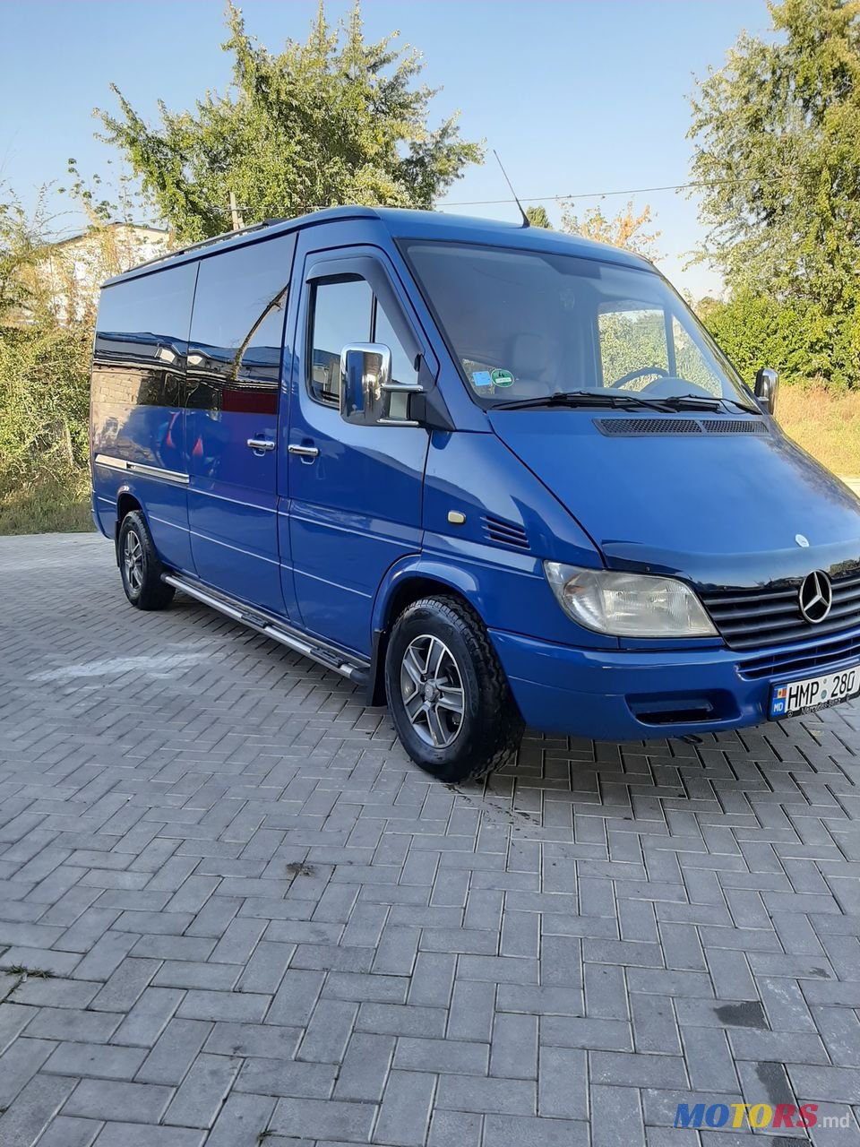 2002' Mercedes-Benz 216 CDI photo #1