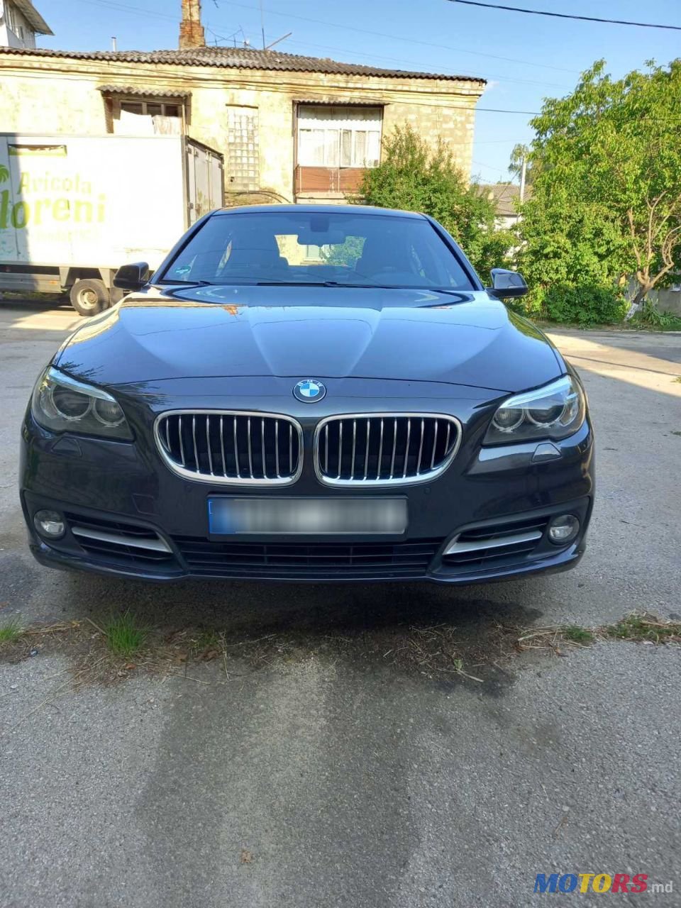 2015' BMW 5 Series photo #1