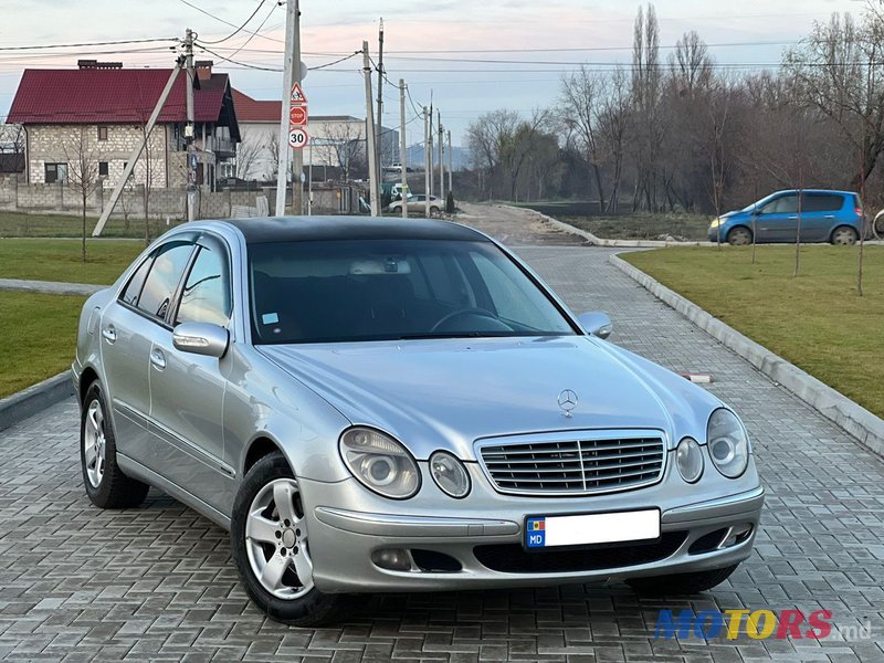 2003' Mercedes-Benz E Класс photo #1