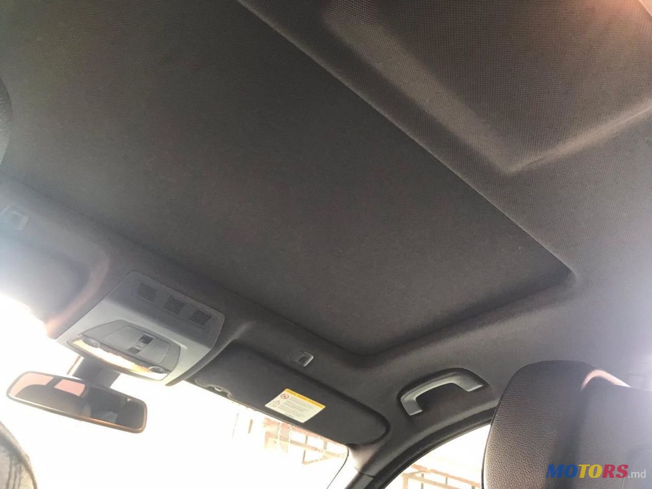 2012' BMW 5 Series photo #4