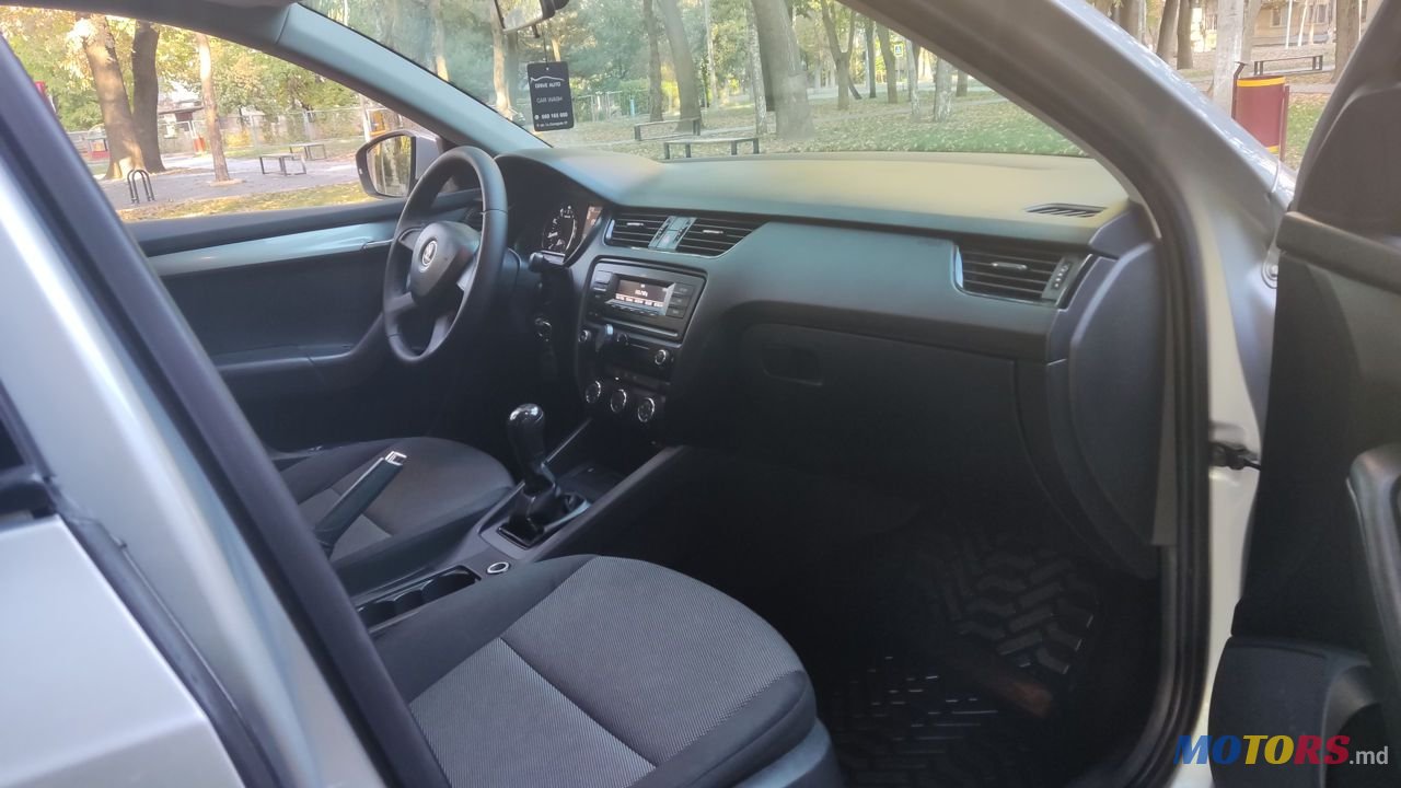 2013' Skoda Octavia photo #5