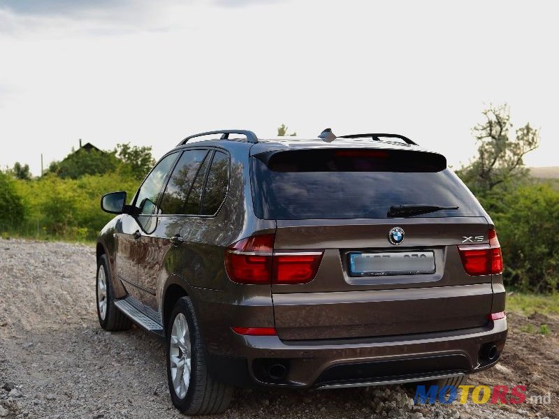 2011' BMW X5 photo #6