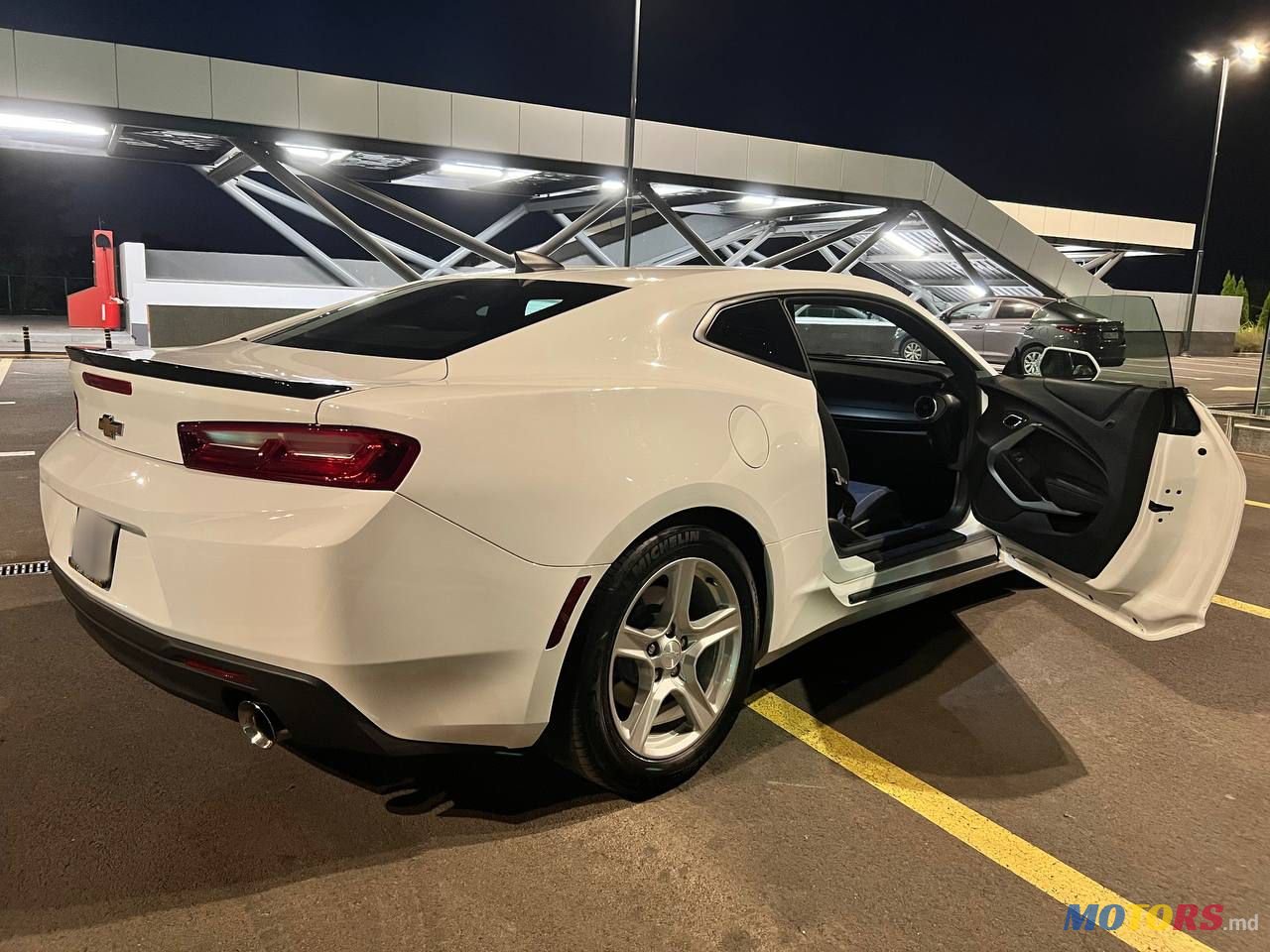 2016' Chevrolet Camaro photo #6