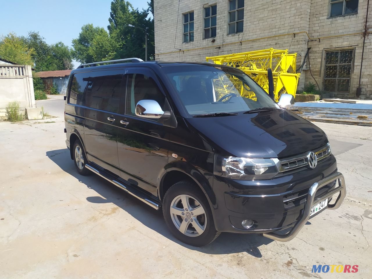 2013' Volkswagen Transporter photo #2