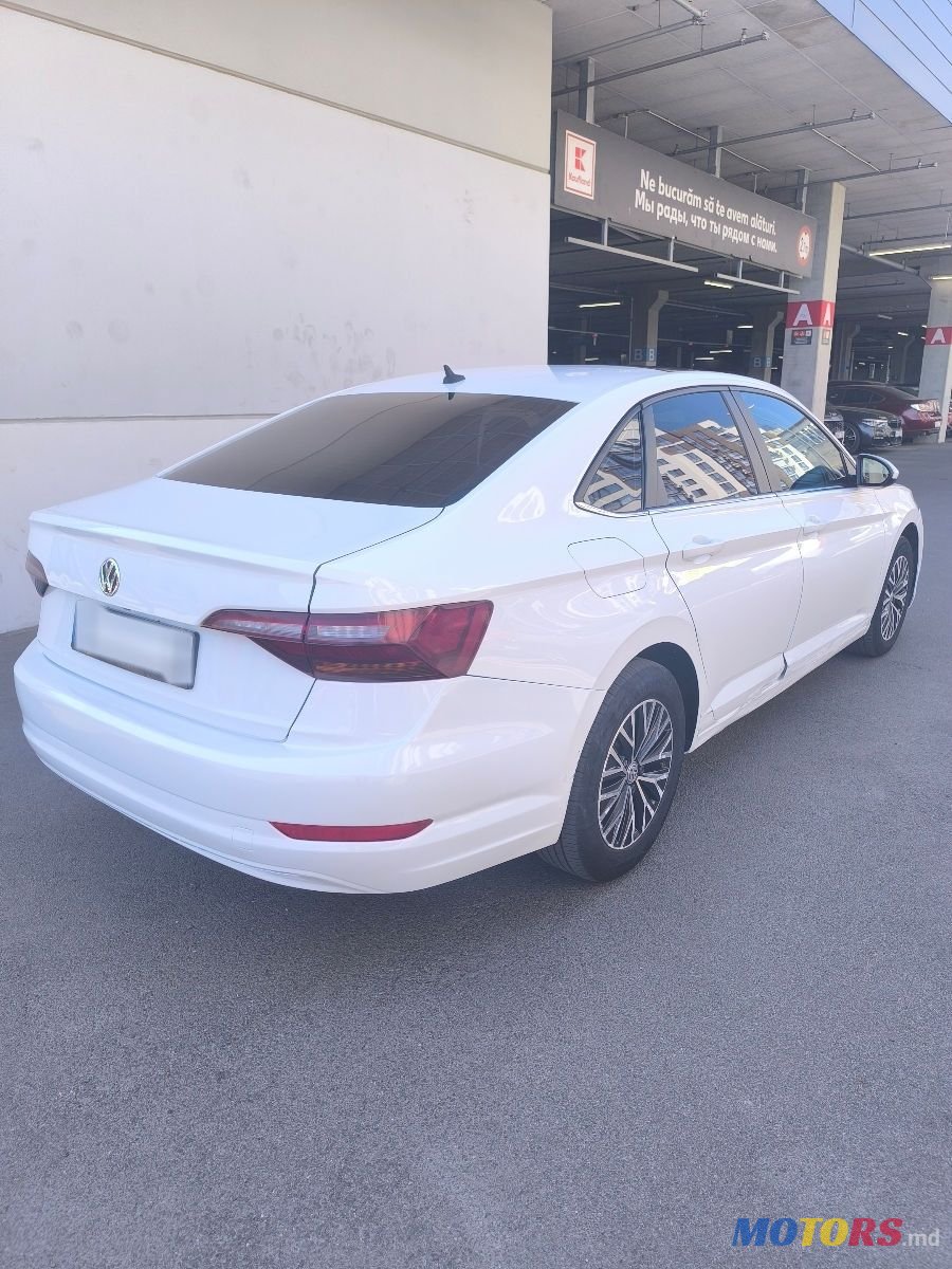 2019' Volkswagen Jetta photo #5