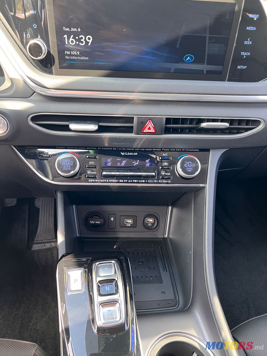 2020' Hyundai Sonata photo #6
