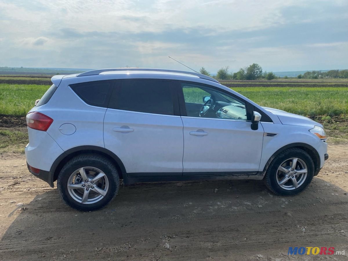 2009' Ford Kuga photo #3