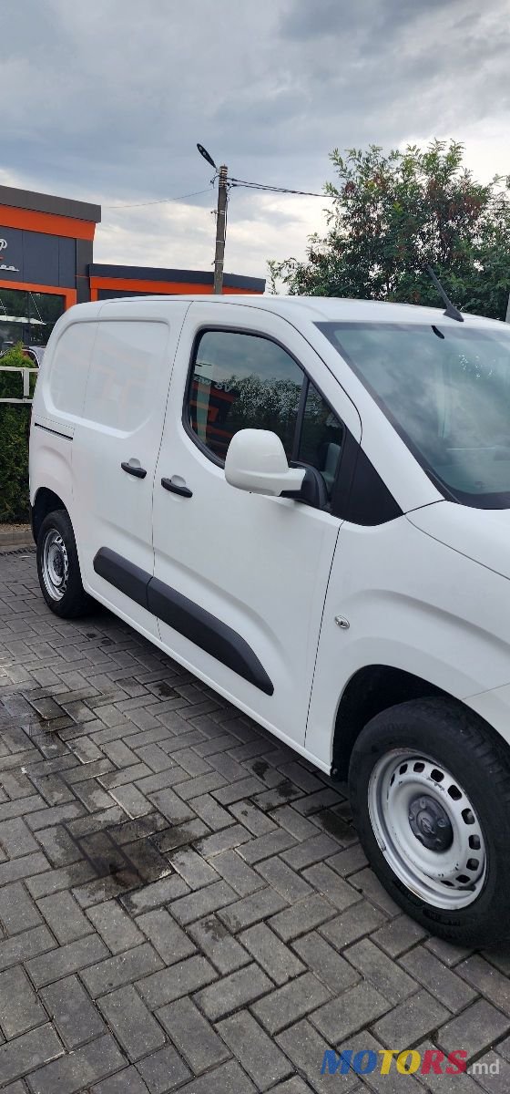 2019' Opel Combo photo #4