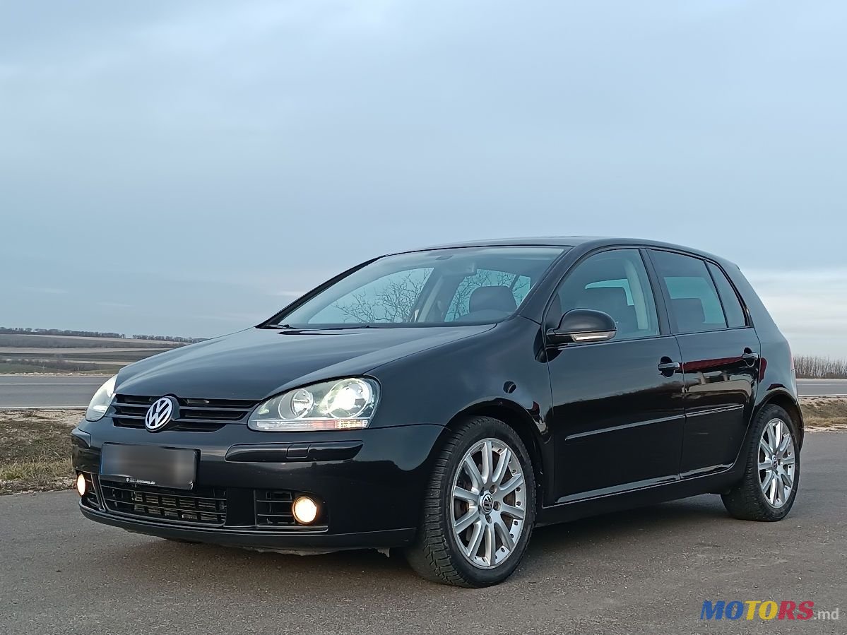 2005' Volkswagen Golf photo #1