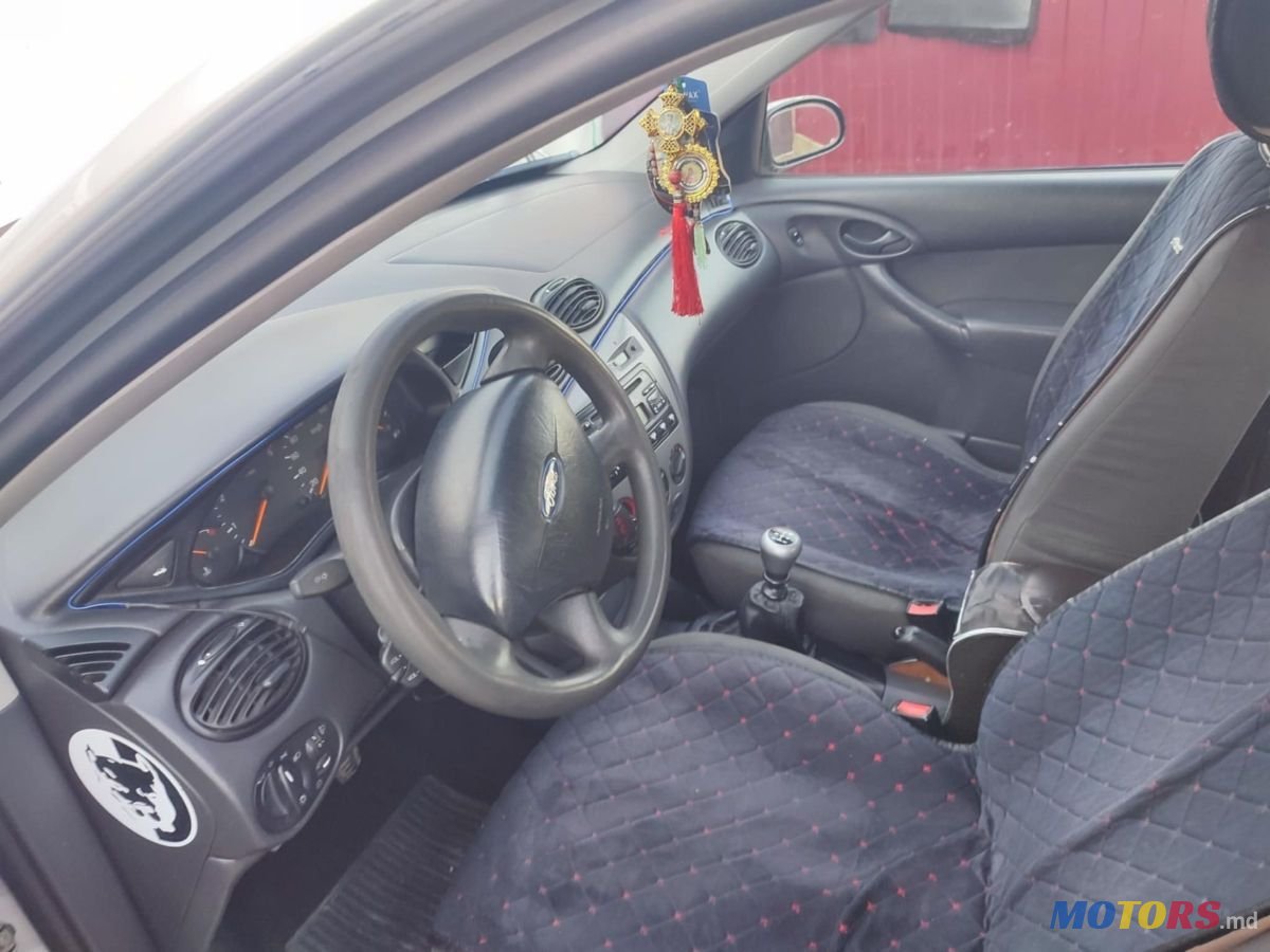 2003' Ford Focus photo #5