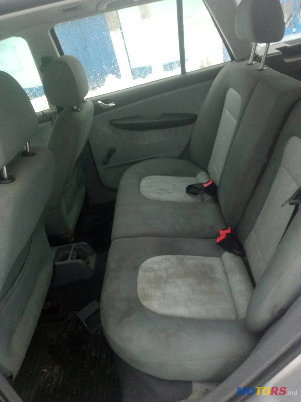 2001' Skoda Fabia photo #4