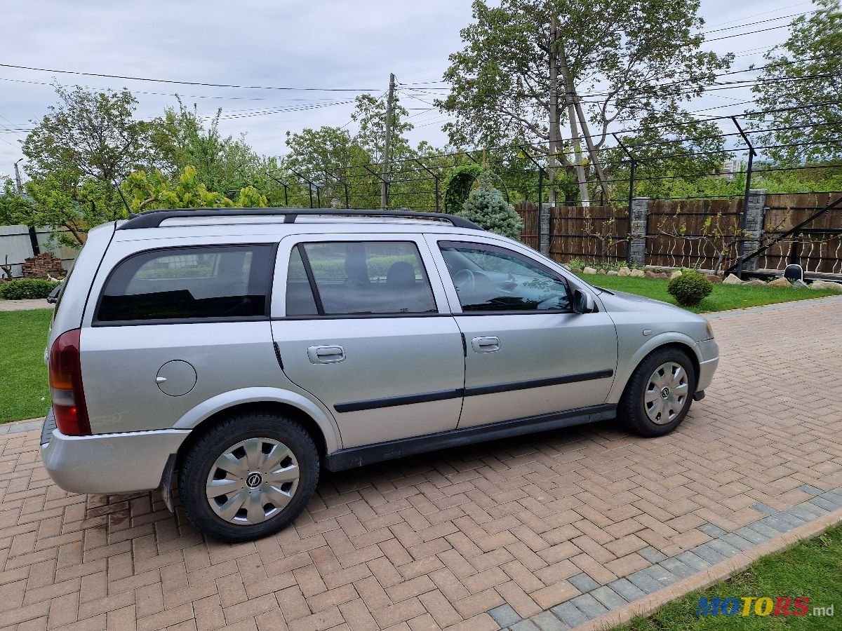 2005' Opel Astra photo #4