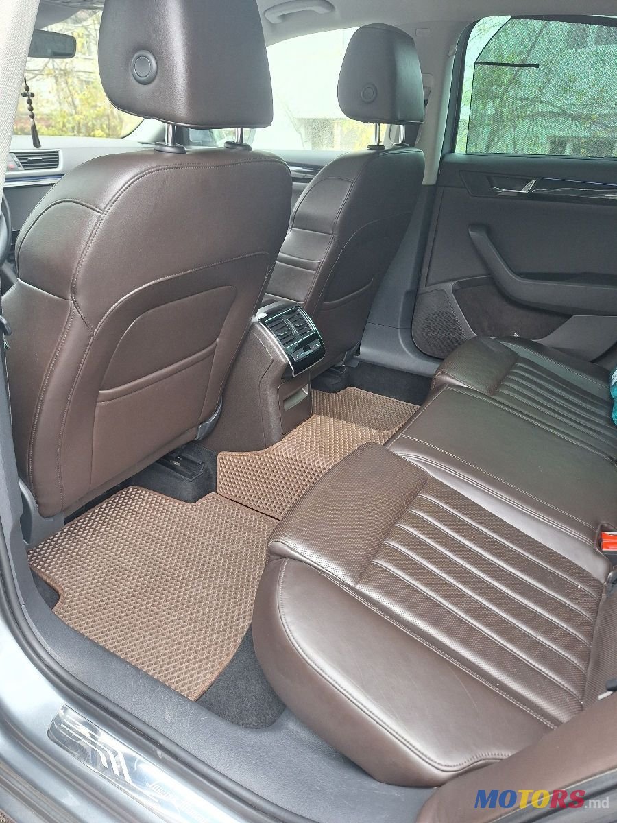 2015' Skoda Superb photo #6
