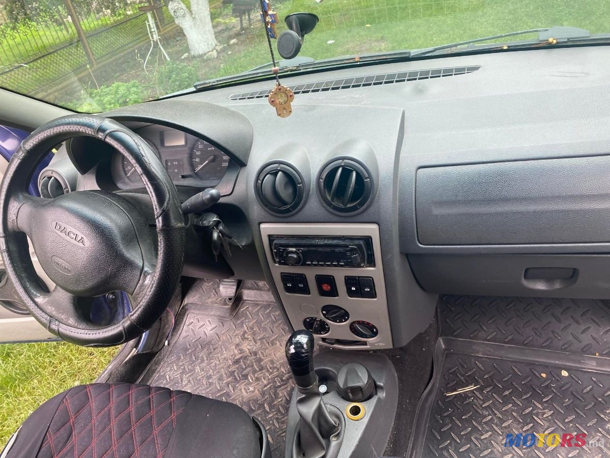 2007' Dacia Logan Mcv photo #5