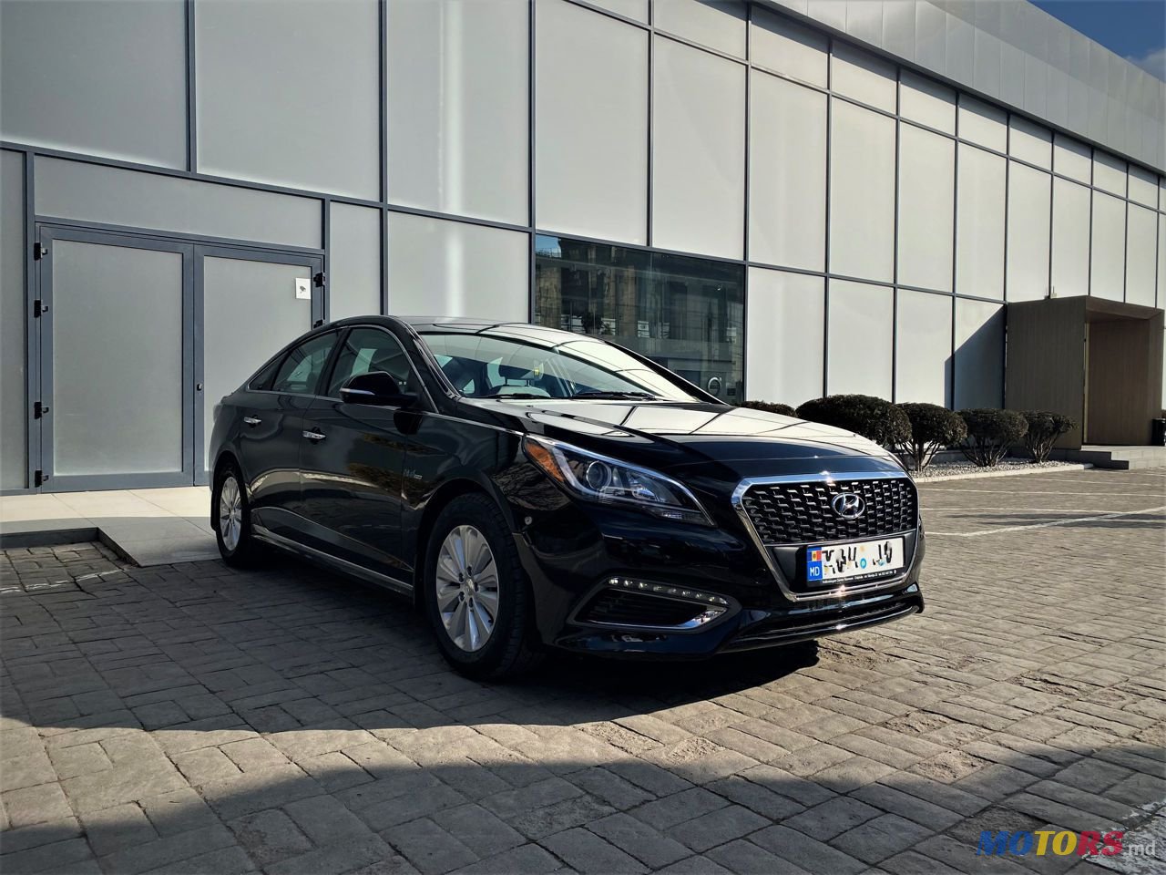 2016' Hyundai Sonata photo #3