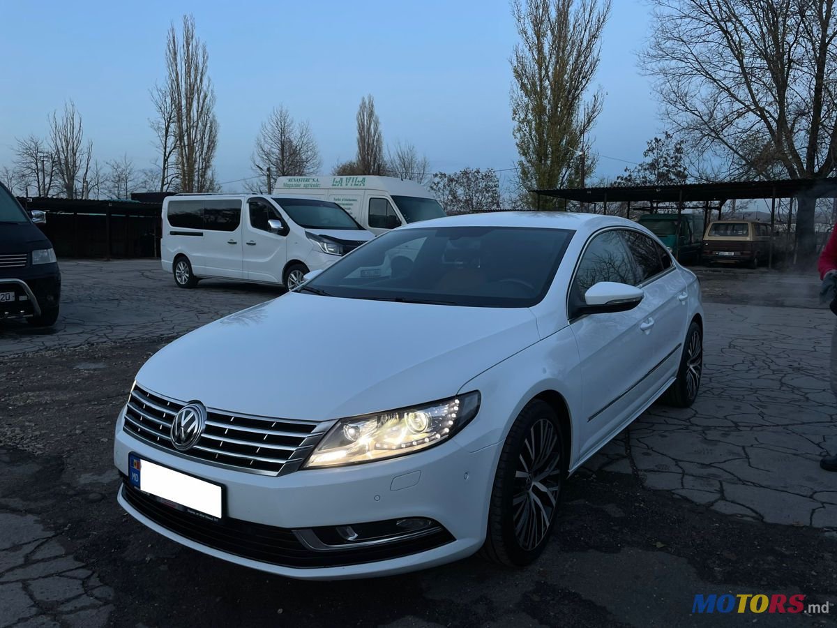 2014' Volkswagen Passat photo #1