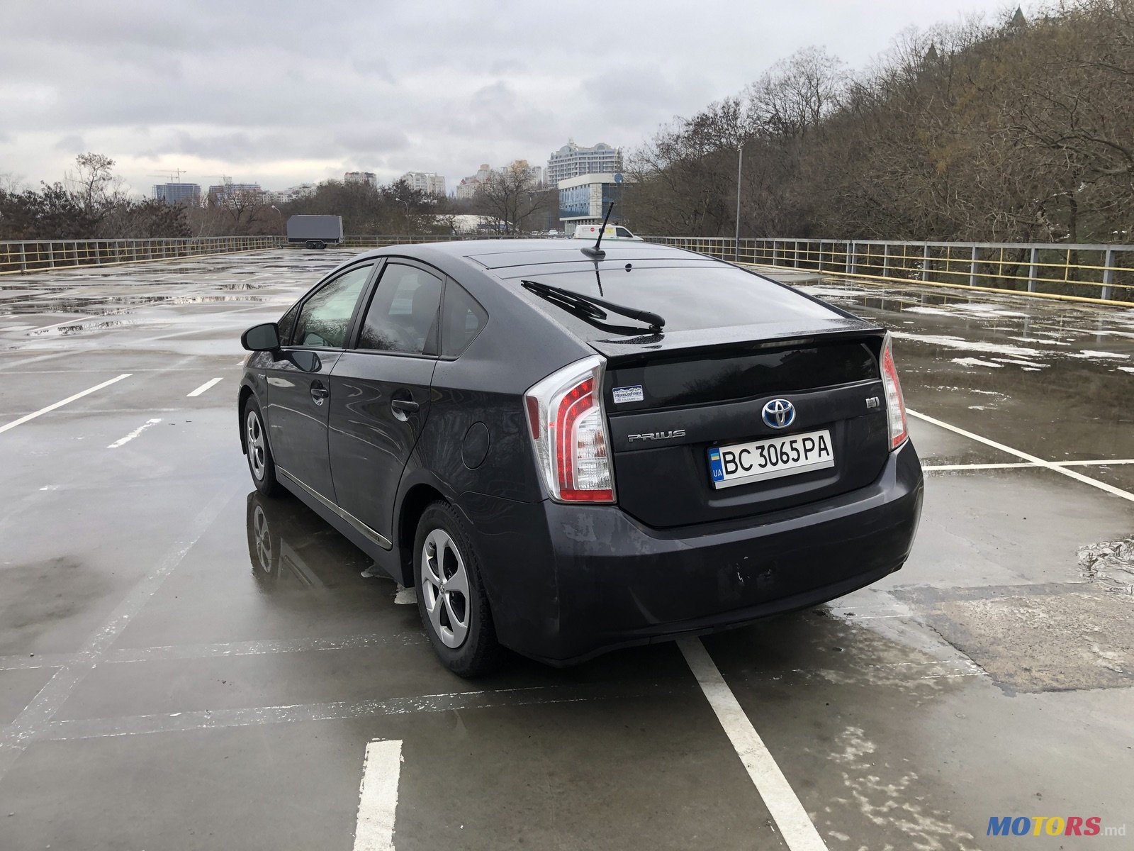 2014' Toyota Prius photo #3