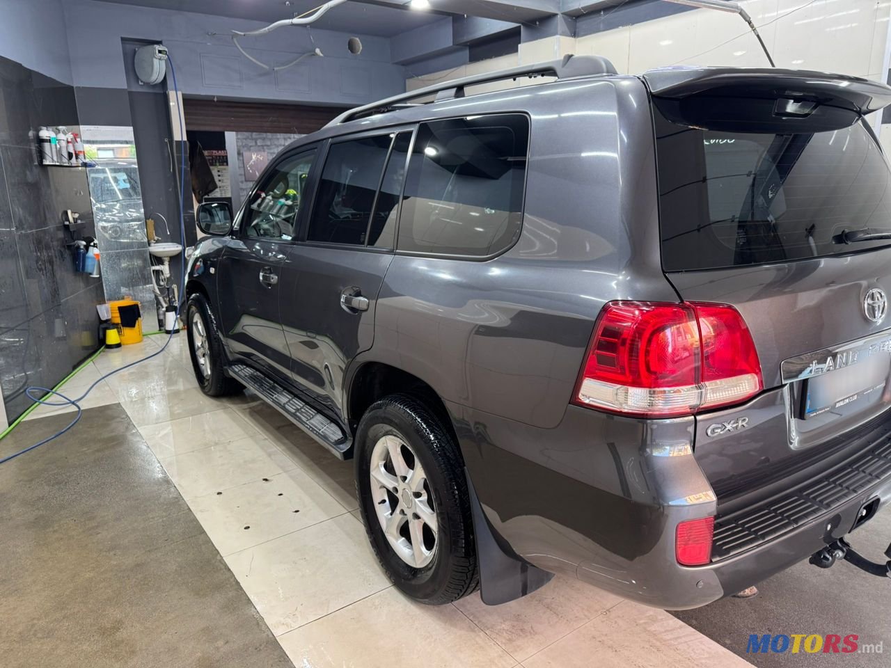 2009' Toyota Land Cruiser photo #5