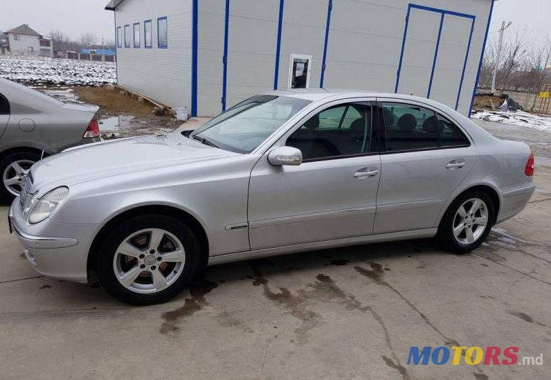 2002' Mercedes-Benz E photo #1