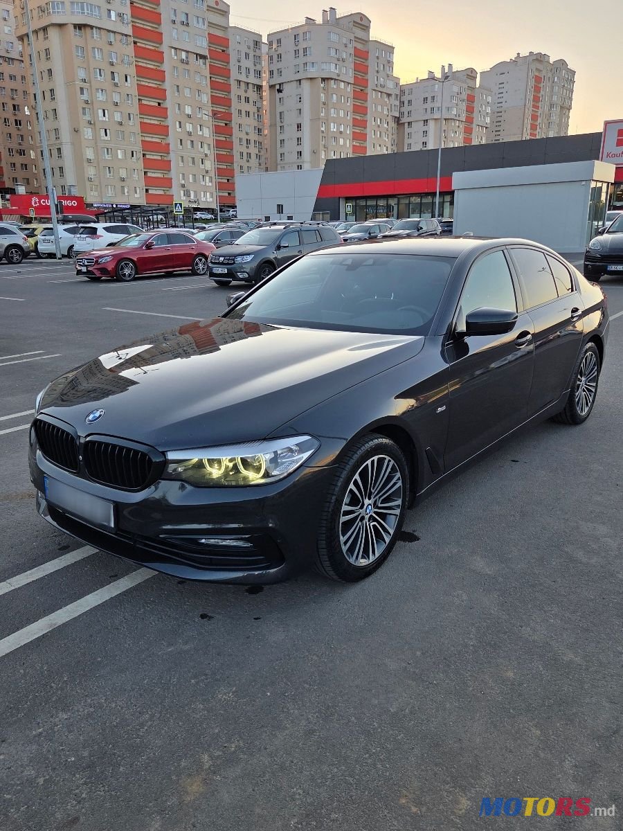 2017' BMW 5 Series photo #2