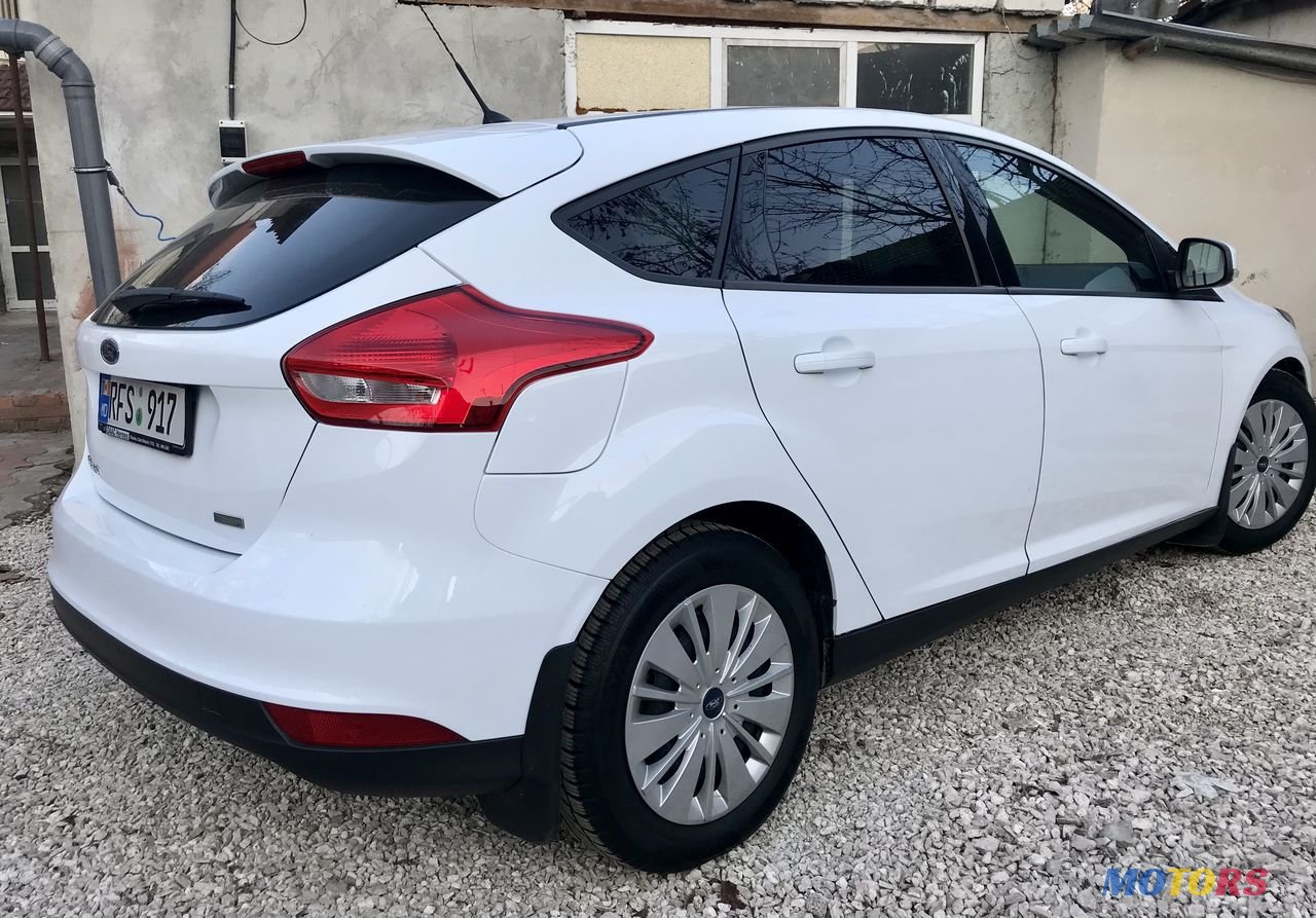 2016' Ford Focus photo #4