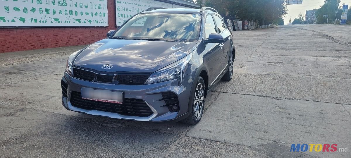 2021' Kia Rio X-Line photo #2